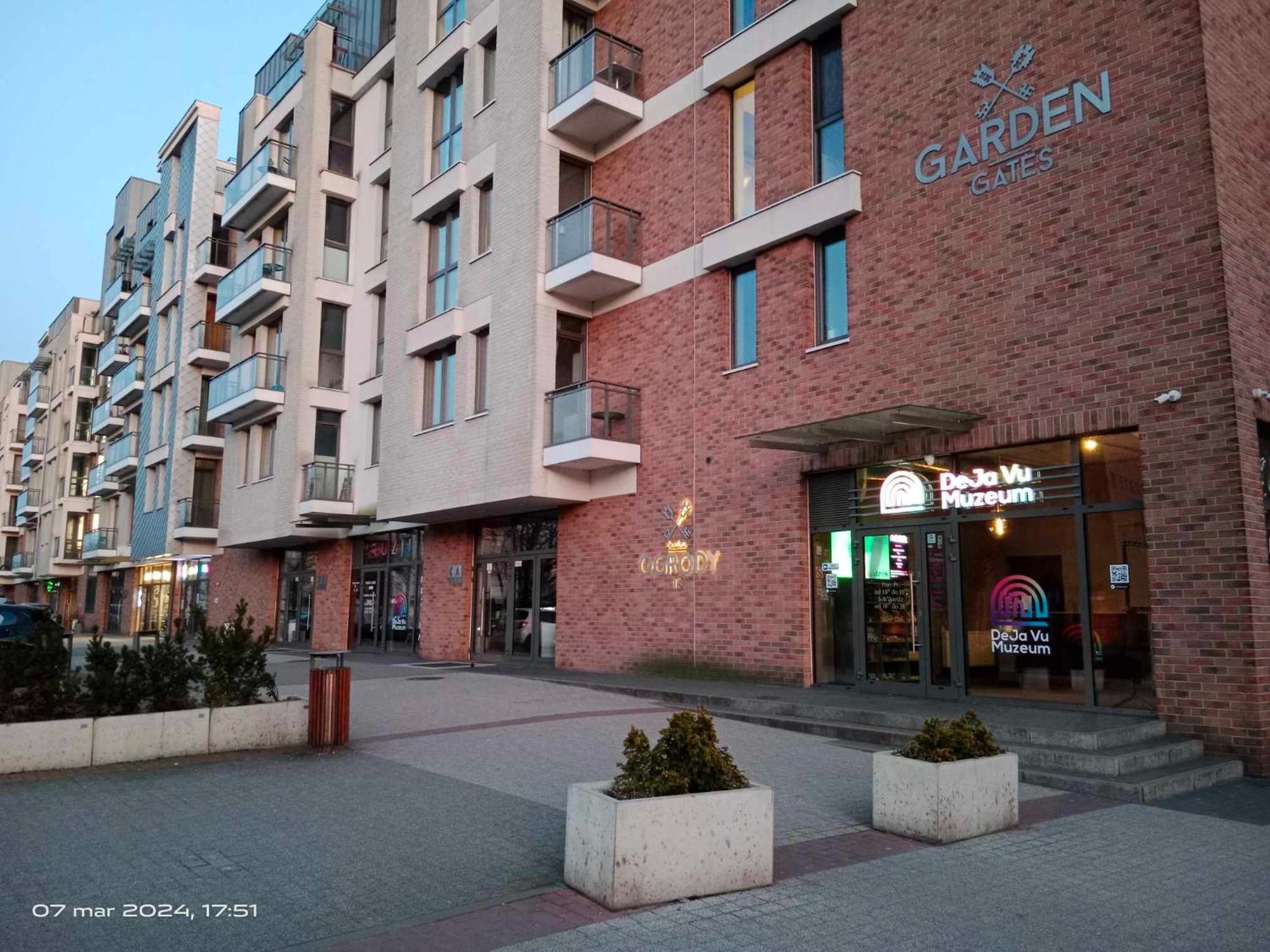 Uroczy Apartament Dlugie Ogrody 48 Gdańsk Exteriör bild
