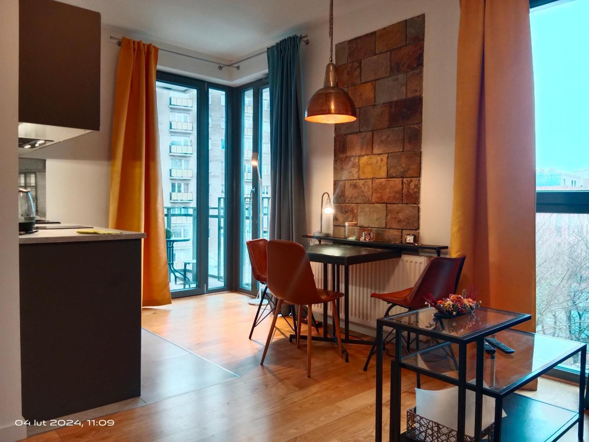 Uroczy Apartament Dlugie Ogrody 48 Gdańsk Exteriör bild